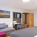 Gaestehaus Keilhof Am Kirchberg Konukevi Aschau im Chiemgau