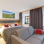 Gaestehaus Keilhof Am Kirchberg 3*