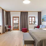 Konukevi Gaestehaus Keilhof Am Kirchberg