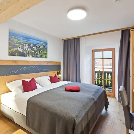 Gaestehaus Keilhof Am Kirchberg 3*