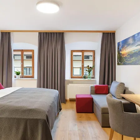 Gaestehaus Keilhof Am Kirchberg 3*