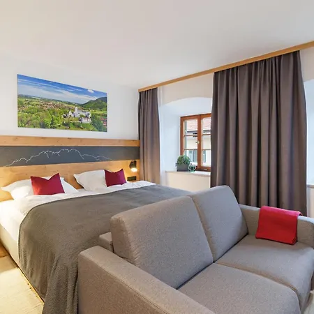 Gaestehaus Keilhof Am Kirchberg 3*