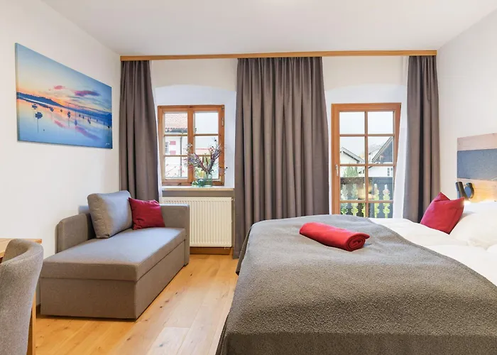 Guest house Gaestehaus Keilhof Am Kirchberg 3*