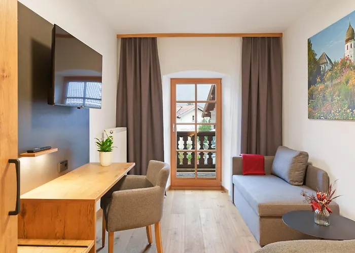 Gaestehaus Keilhof Am Kirchberg Гостевой дом 3*
