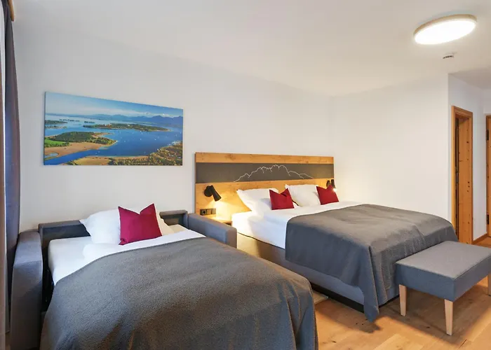 Guest house Gaestehaus Keilhof Am Kirchberg 3*