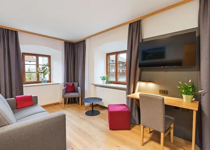 Keilhof Am Kirchberg 3*