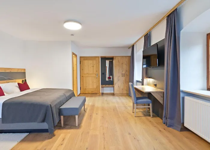 Gaestehaus Keilhof Am Kirchberg 3*